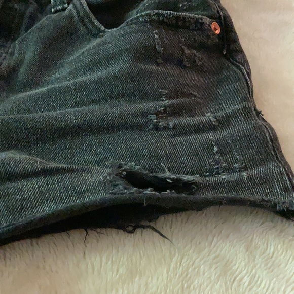 ‼️ SOLD ‼️ Black jean shorts | LEVI’S - Picture 4 of 4